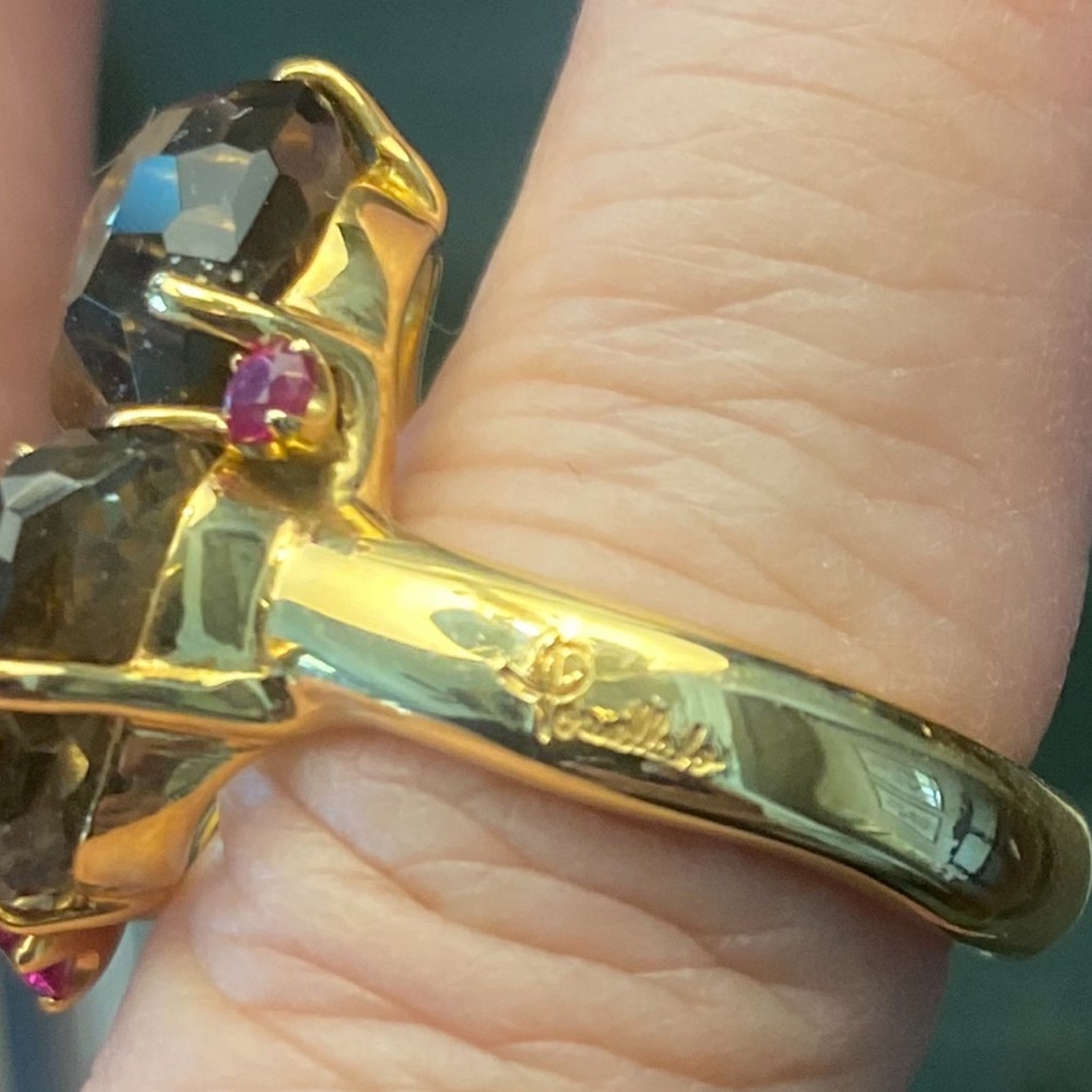 Green Stone Ring With Ruby - image 2